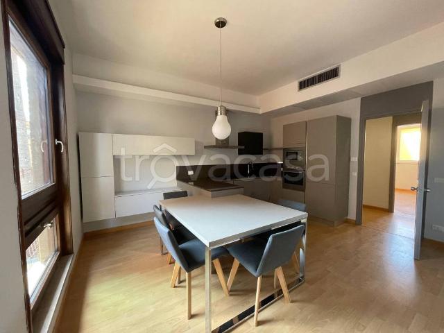 Appartamento in vendita a Bologna via San Vitale, 2A, Centro Storico