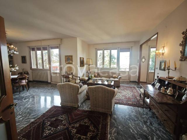 Appartamento in vendita a Bologna via Vallescura, Colli San Mamolo