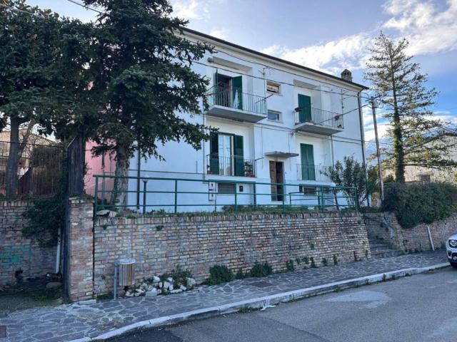 Appartamento in vendita a Bolognano PE