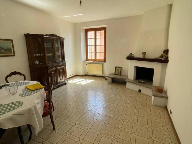 Appartamento in vendita a Bolano SP