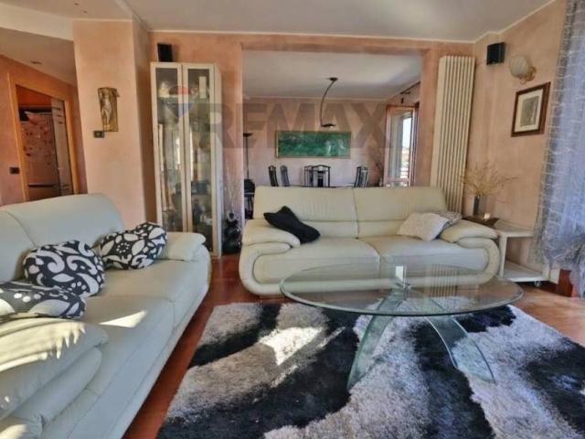 Villa in vendita a Bollate MI
