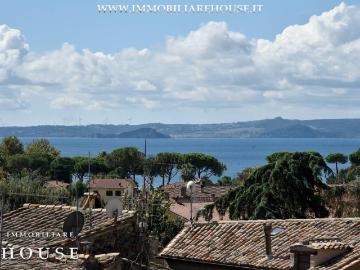 Appartamento in vendita a Bolsena VT