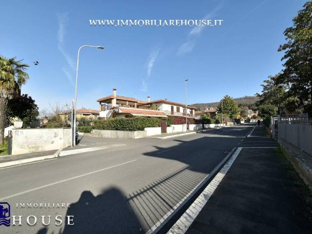 Appartamento in vendita a Bolsena VT