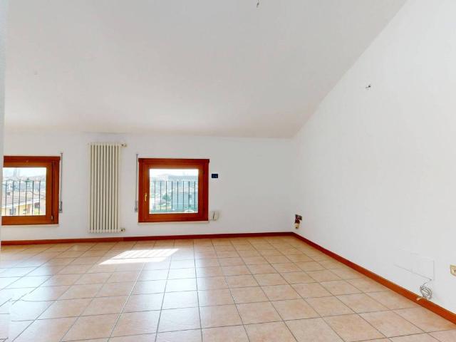 Appartamento in vendita a Bolzano Vicentino VI