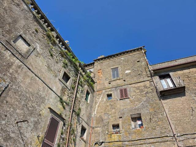Appartamento in vendita a Bomarzo VT