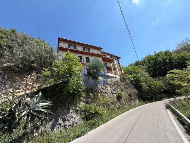 Appartamento in vendita a Bomba CH