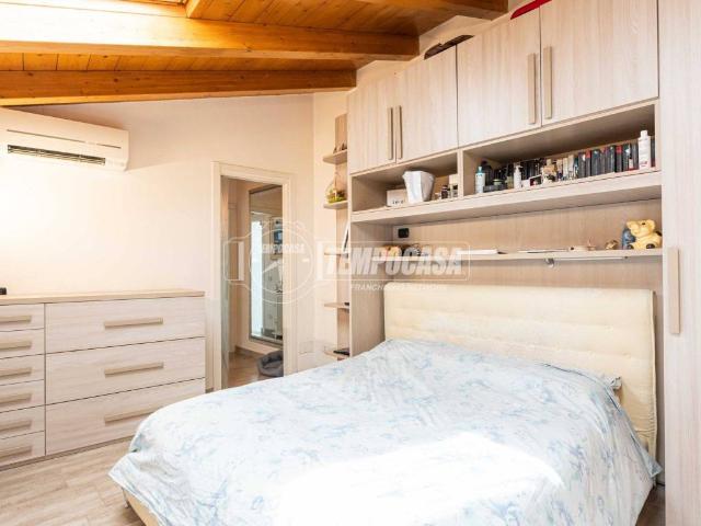 Appartamento in vendita a Bosisio Parini LC