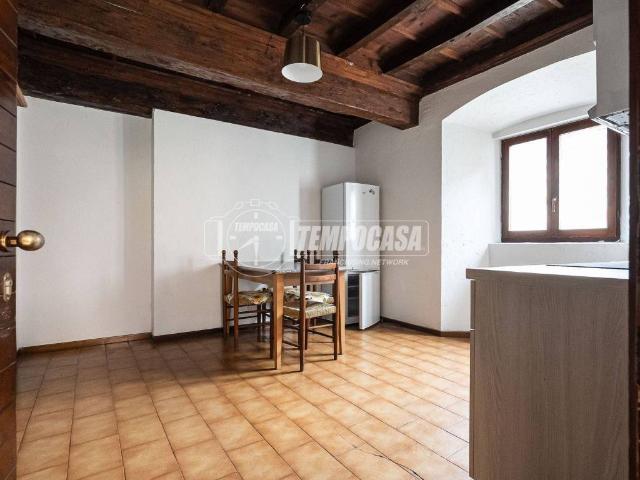 Appartamento in vendita a Bosisio Parini LC