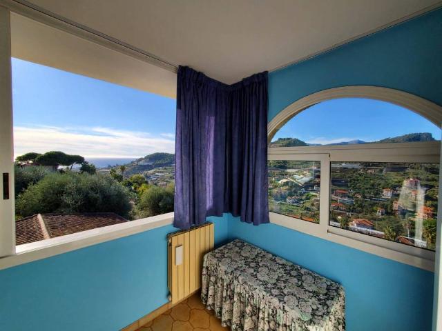 Appartamento in vendita a Bordighera IM