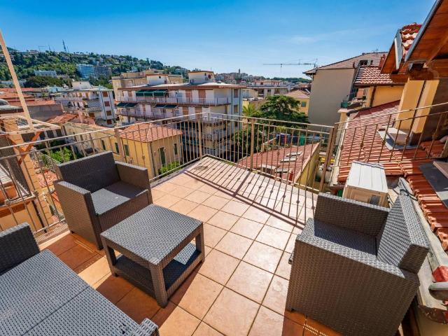 Appartamento in vendita a Bordighera IM