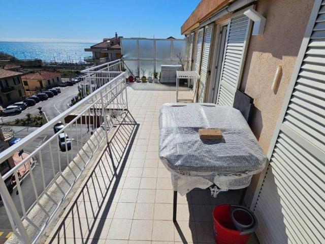 Appartamento in vendita a Bordighera IM