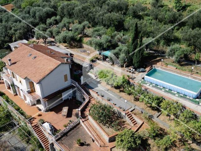 Appartamento in vendita a Borghetto Santo Spirito SV