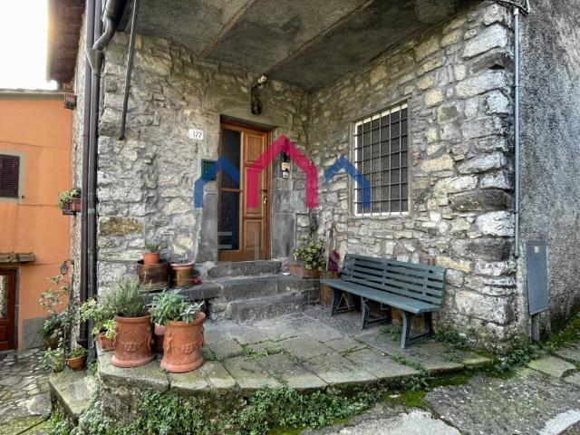 Appartamento in vendita a Borgo a Mozzano LU