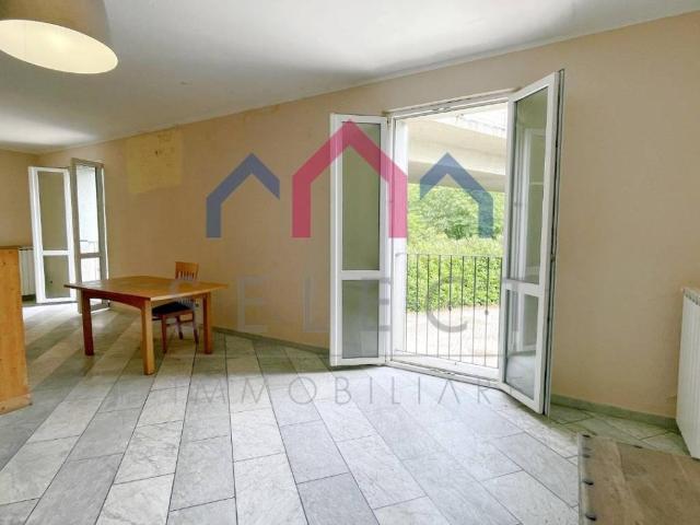 Appartamento in vendita a Borgo a Mozzano LU