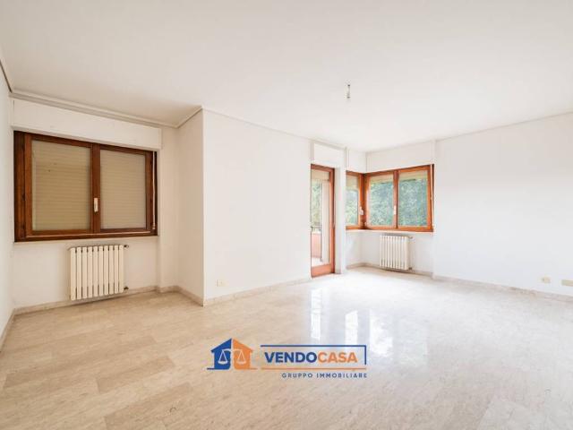 Appartamento in vendita a Borgo San Dalmazzo CN