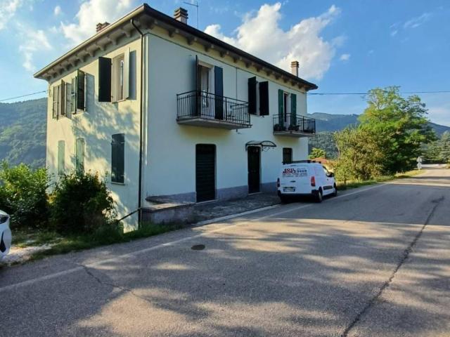 Appartamento in vendita a Borgo Val di Taro PR