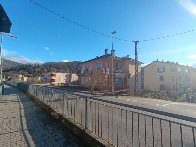 Appartamento in vendita a Borgo Val di Taro PR