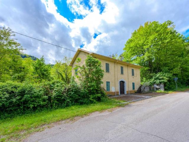Appartamento in vendita a Borgo Val di Taro PR