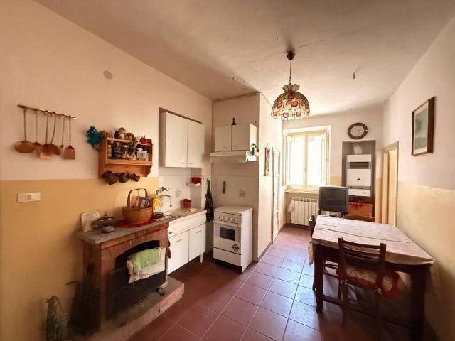Appartamento in vendita a Borgo Velino RI