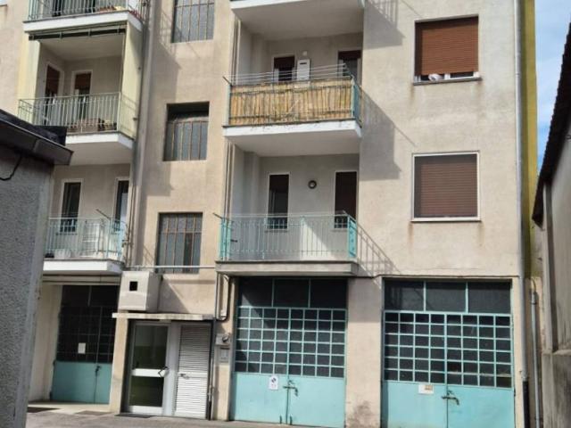 Appartamento in vendita a Borgosesia VC