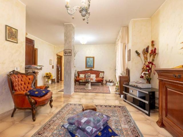 Appartamento in vendita a Borgosesia VC