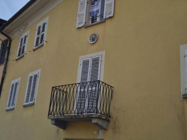 Appartamento in vendita a Borgosesia VC