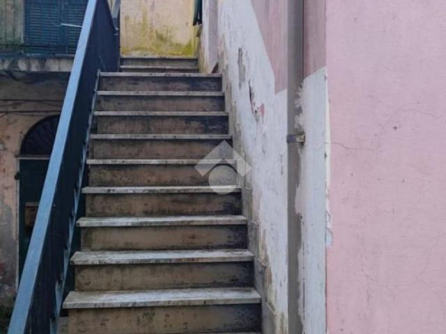 Appartamento in vendita a Borzonasca GE