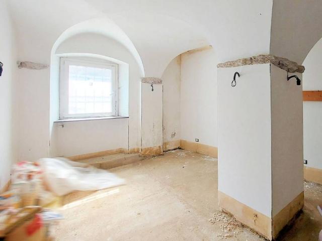 Appartamento in vendita a Borzonasca GE
