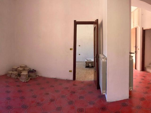 Appartamento in vendita a Borzonasca GE