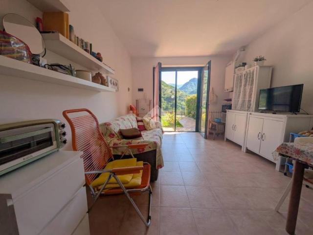 Appartamento in vendita a Borzonasca GE