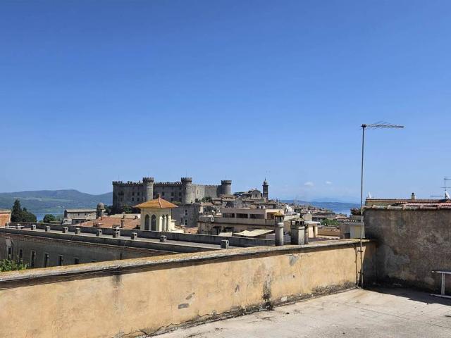 Appartamento in vendita a Bracciano RM