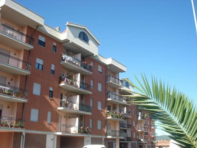 Appartamento in vendita a Bracciano RM