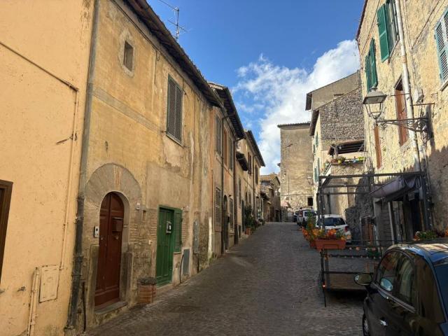 Appartamento in vendita a Bracciano RM