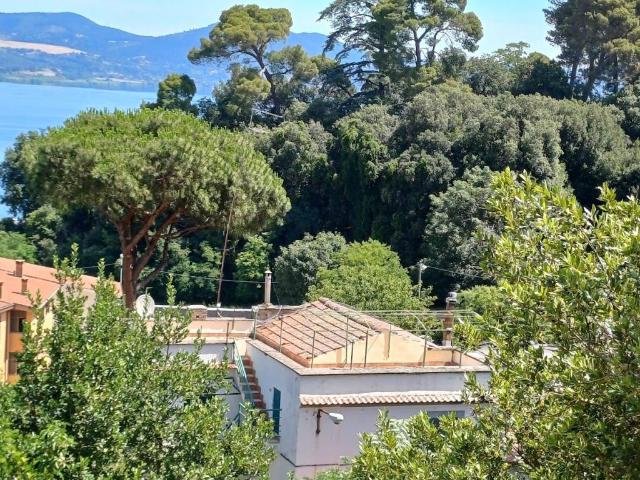 Appartamento in vendita a Bracciano RM