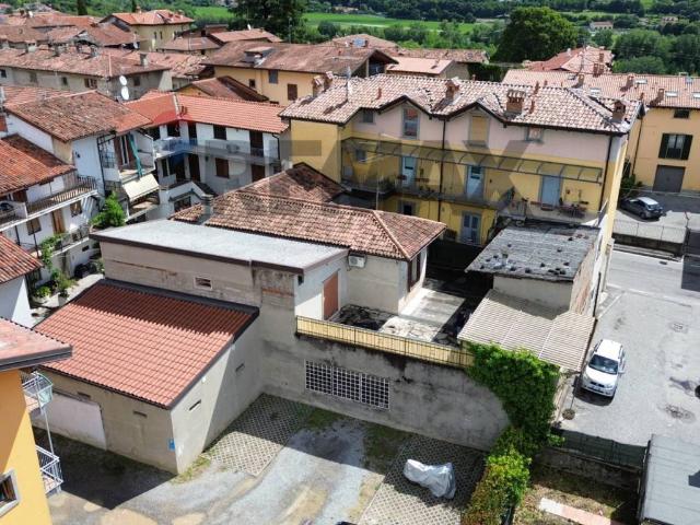 Casa indipendente in vendita a Brembate di Sopra BG