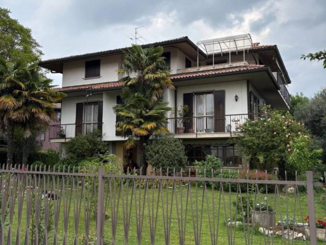 Appartamento in vendita a Brembate di Sopra BG