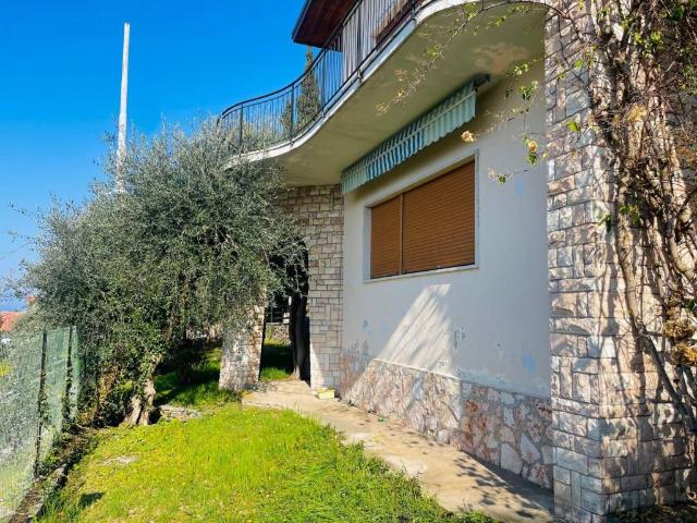 Appartamento in vendita a Brenzone sul Garda VR