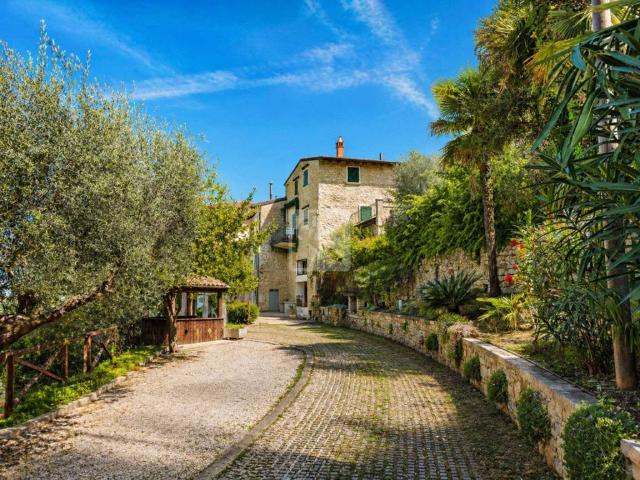 Appartamento in vendita a Brenzone sul Garda VR