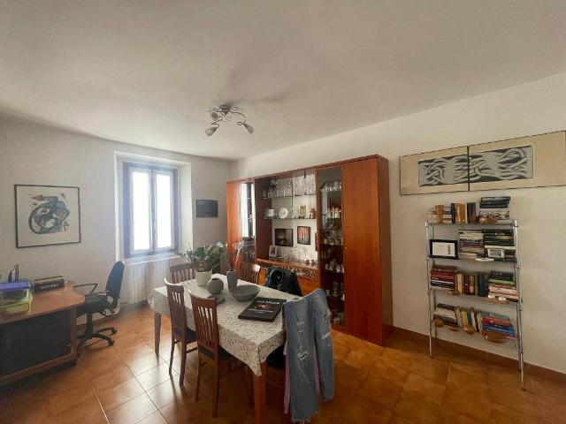 Appartamento in vendita a Bregnano CO