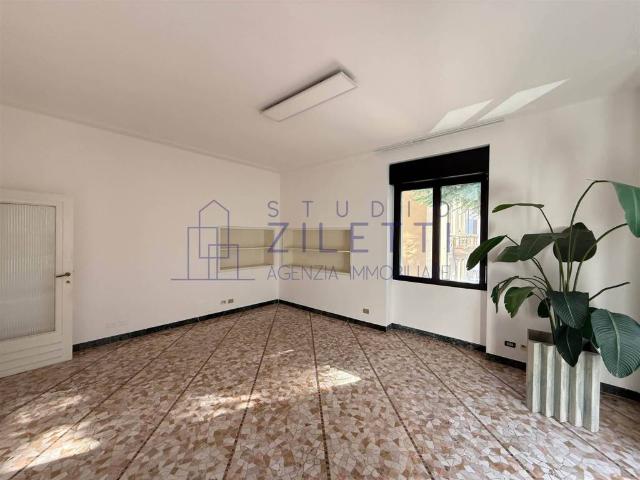 Appartamento in vendita a Brescia BS