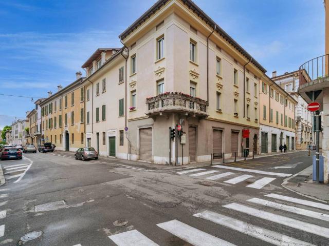 Appartamento in vendita a Brescia BS