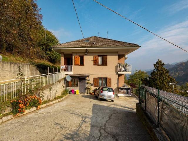 Appartamento in vendita a Brondello CN
