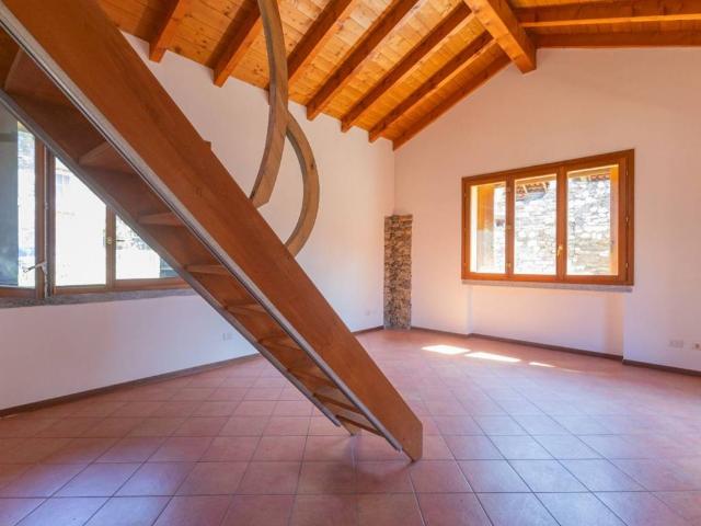 Appartamento in vendita a Brovello Carpugnino VB
