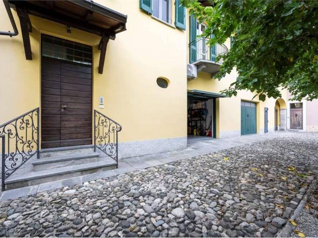 Appartamento in vendita a Brunello VA