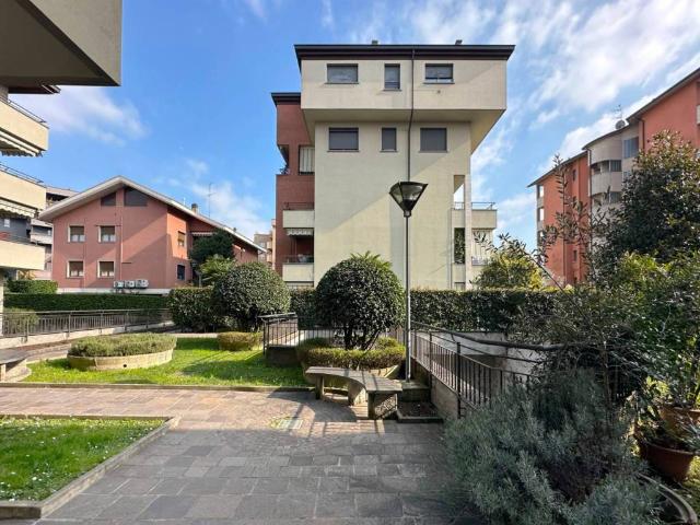 Appartamento in vendita a Brugherio MB