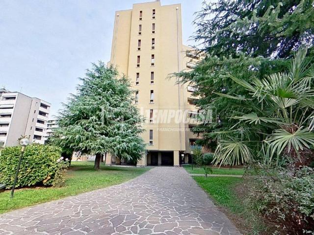 Appartamento in vendita a Brugherio MB