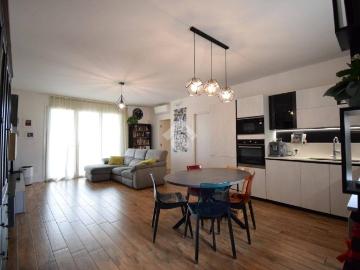 Appartamento in vendita a Brugherio MB