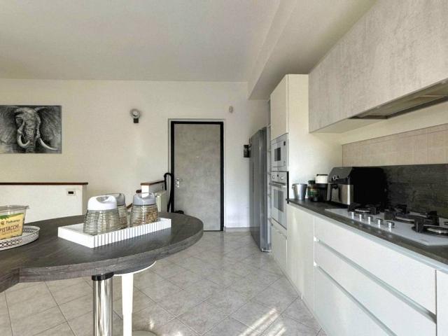 Appartamento in vendita a Brugherio MB