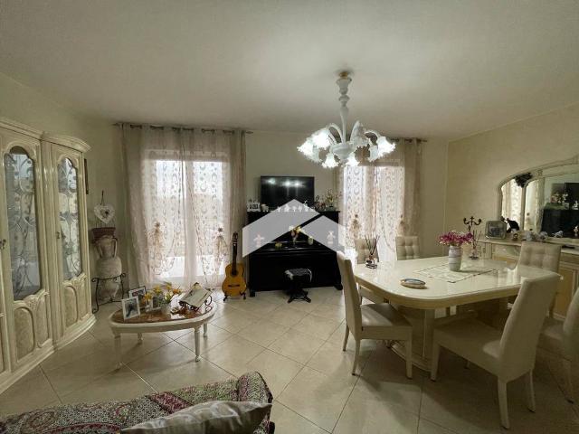 Appartamento in vendita a Brusciano NA