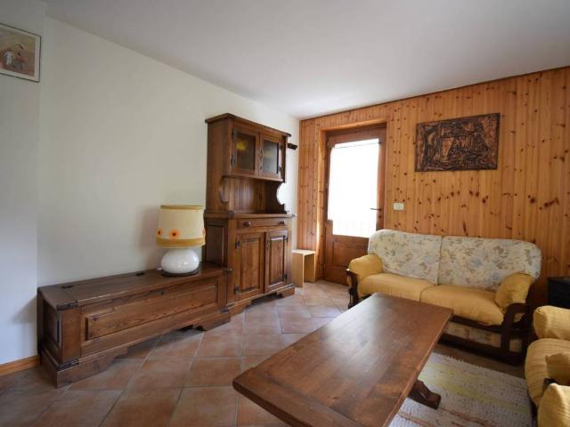 Appartamento in vendita a Brusson AO